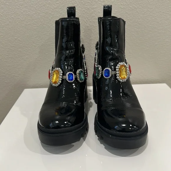 BETSEY JOHNSON JENESIS Embellished Black Patent Leather Lug Sole Chelsea Size 7 - Picture 2 of 5